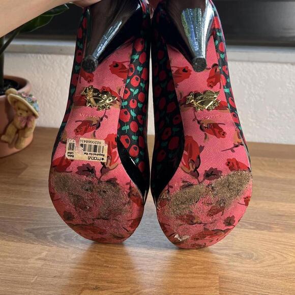 Betsey Johnson Red Floral Peep-Toe Heels – Size 8 - Picture 6 of 8
